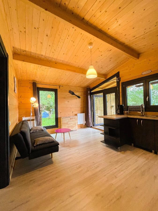 Chalet Nature Sur La Vallee De La Truyere Neuveglise Exterior photo