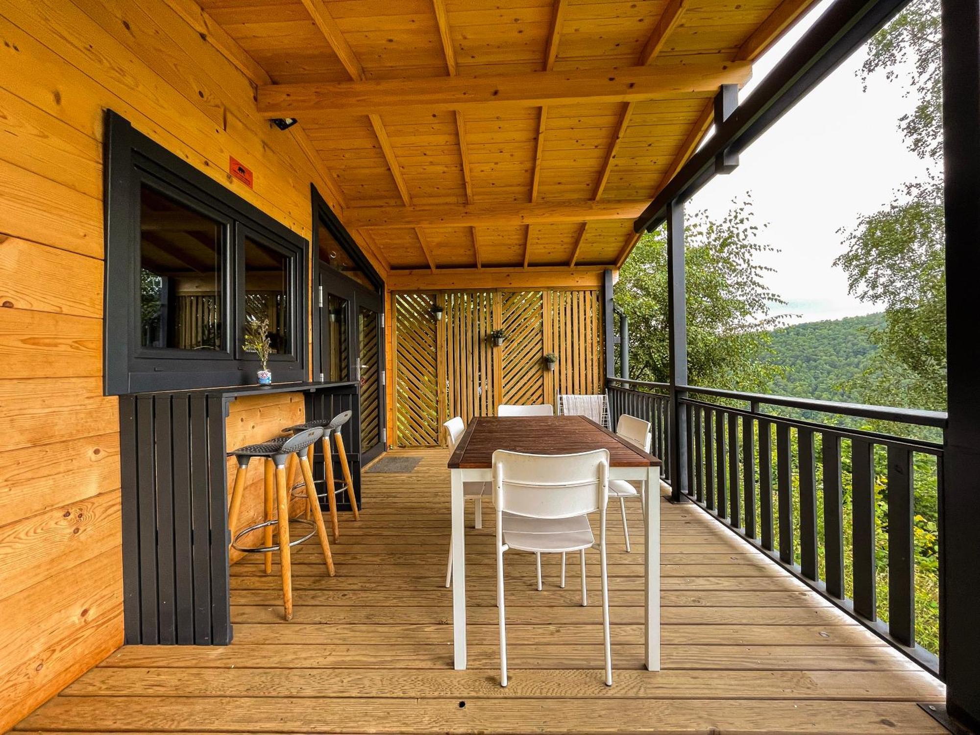 Chalet Nature Sur La Vallee De La Truyere Neuveglise Exterior photo